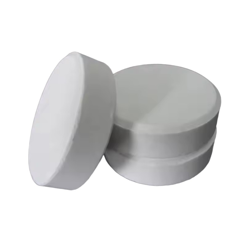 Ano ang pangunahing papel na ginagampanan ng TCCA (trichloroisocyanuric acid) sa paggamot sa tubig at pagdidisimpekta?